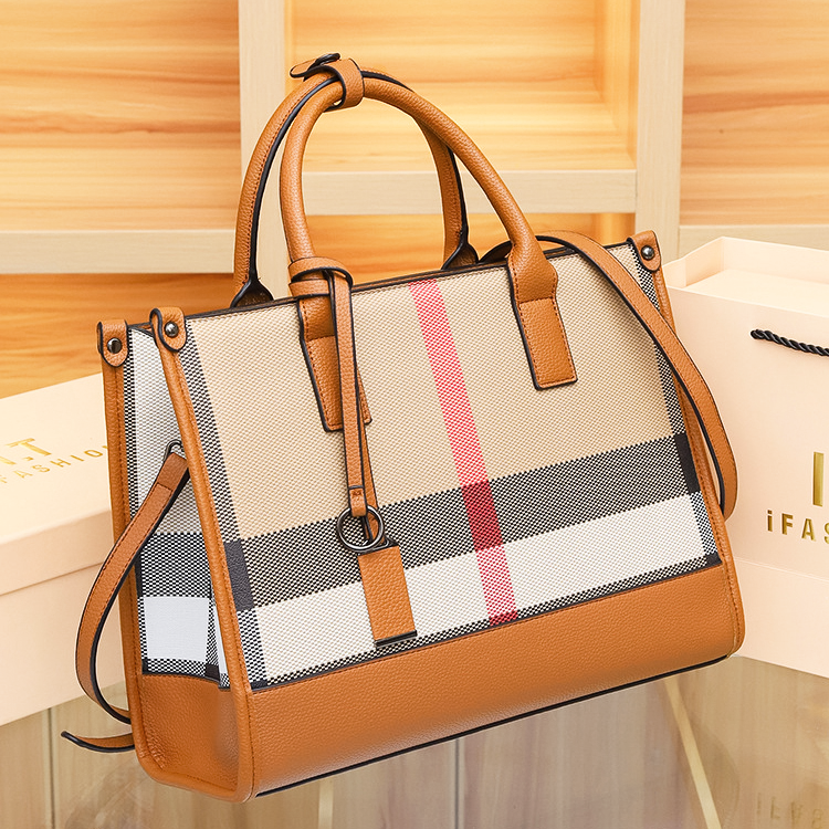 Lilibet-Tote