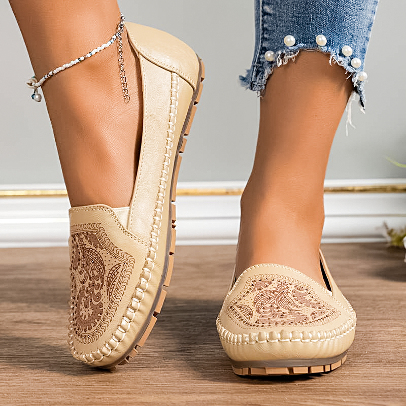 Luna-Leather-Moccasins