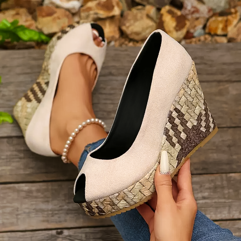 Signora-Wedge-Sandals