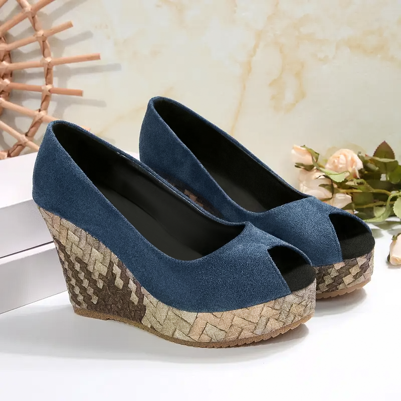 Signora-Wedge-Sandals