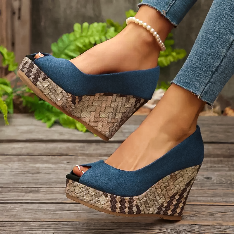 Signora-Wedge-Sandals