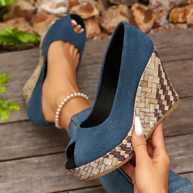 Signora-Wedge-Sandals