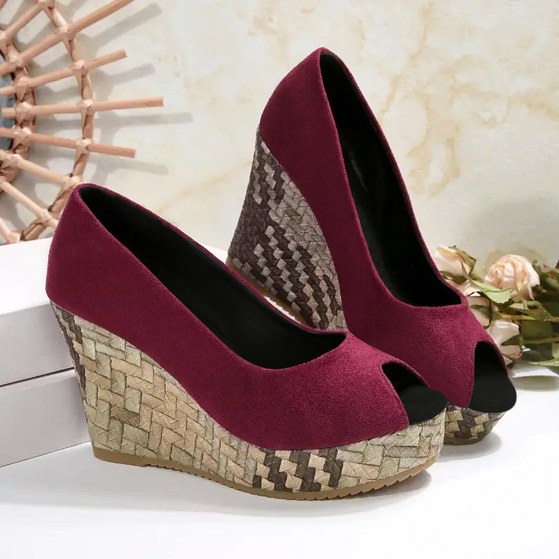 Signora-Wedge-Sandals