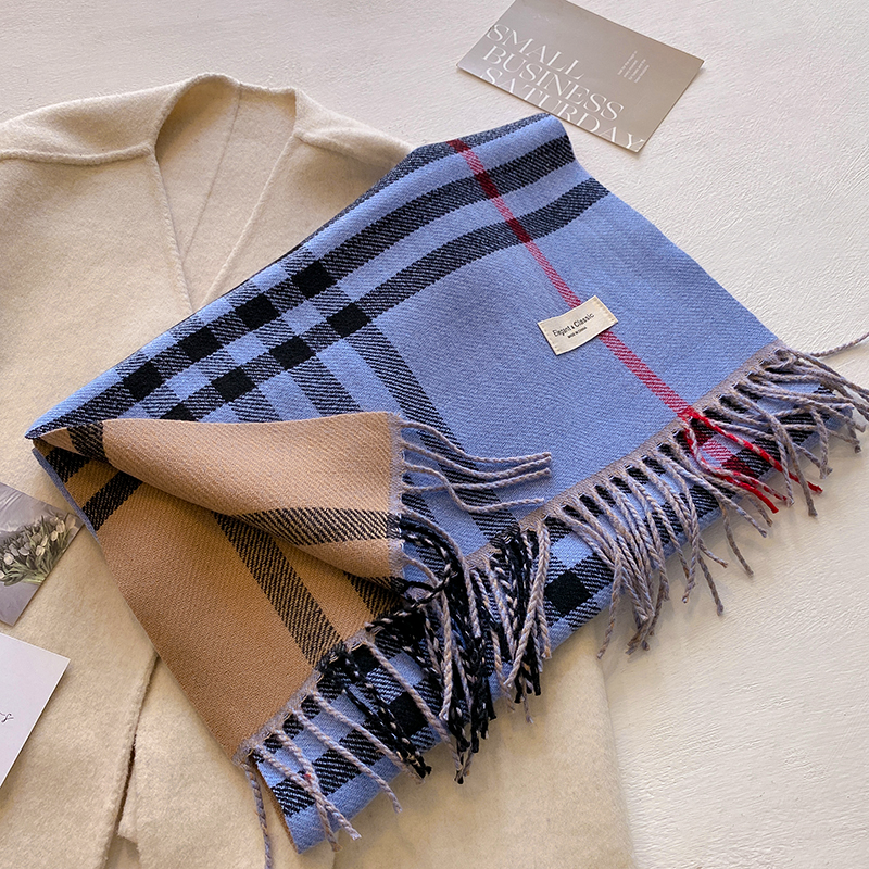 Valeria-Luxe-Winter-Scarf