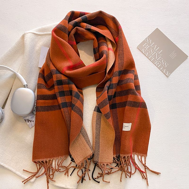 Valeria-Luxe-Winter-Scarf
